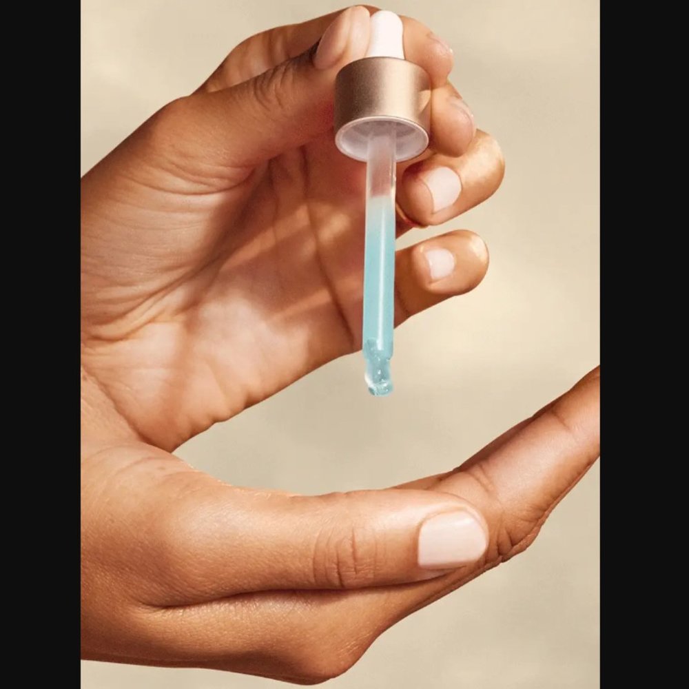 NIB x2 Biossance Squalane + Hyaluronic Acid Copper Peptide Rapid Plumping Serum - Picture 4 of 14